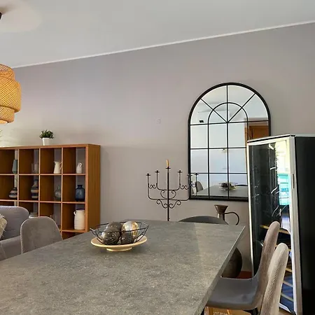 Marina Pool & Sea Apartamento