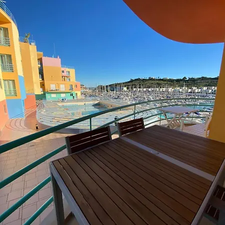 Διαμέρισμα Marina Pool & Sea