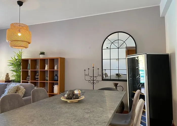 Marina Pool & Sea Apartamento